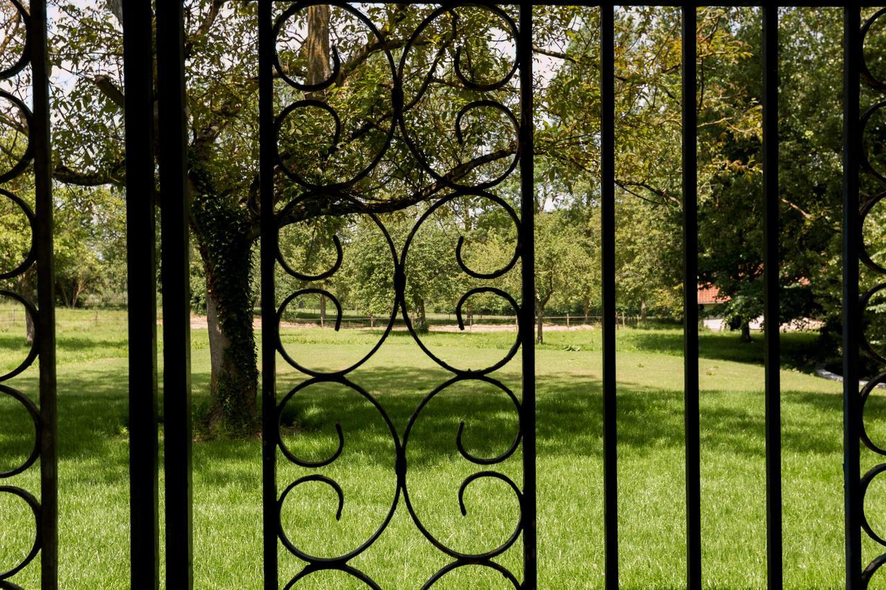 La Pomme Petillante Maisnieres Exterior foto